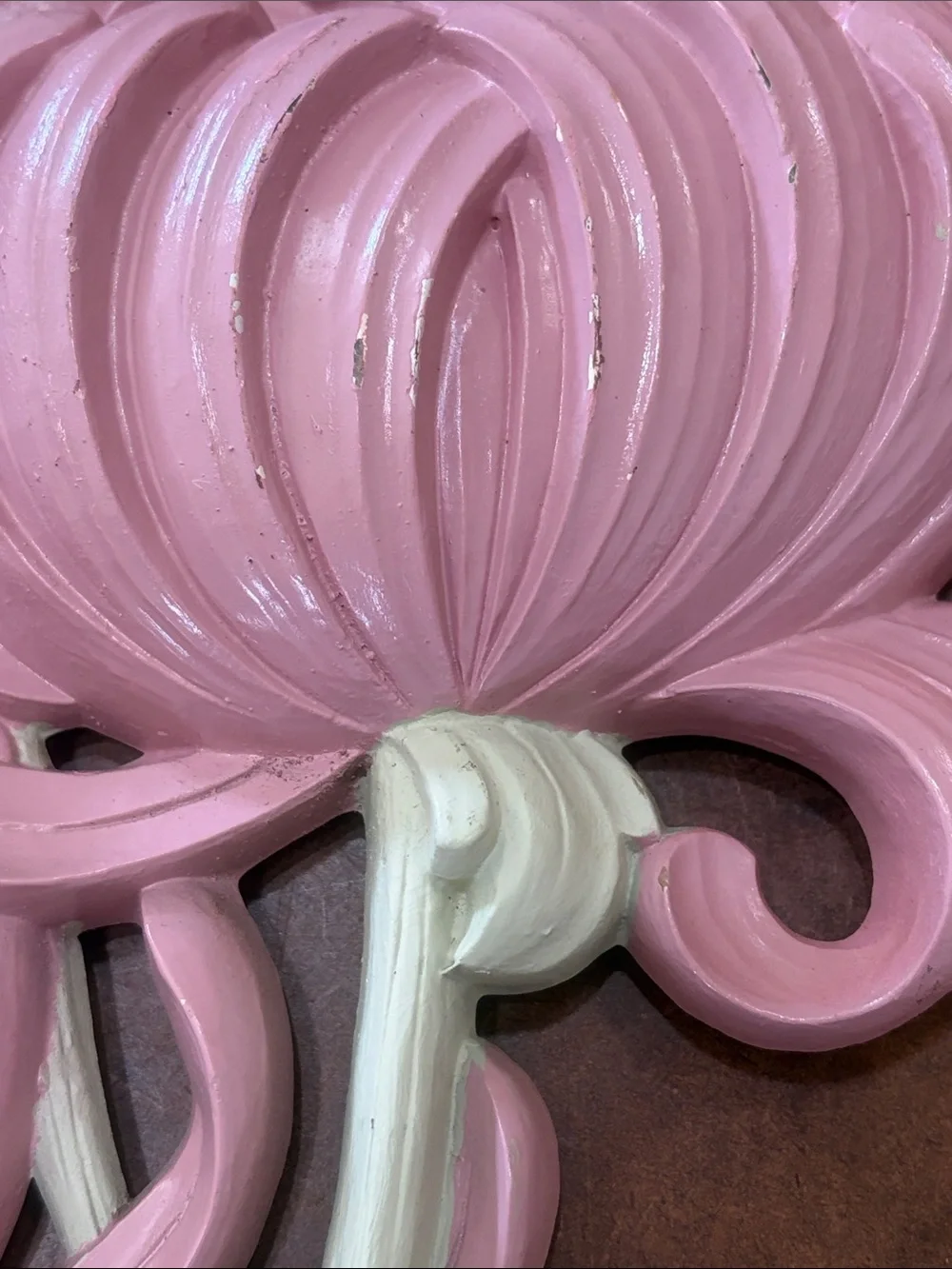 Vintage - Syroco Pink/Lavender & Green Floral Wall Accent Plaque - Chrysanthemum